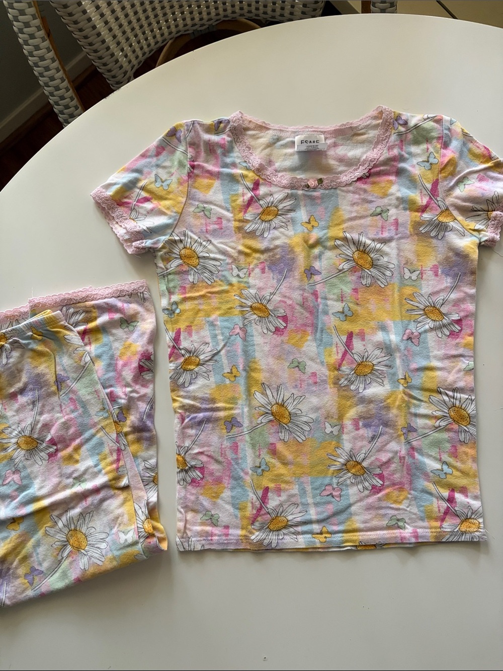 EUC 🩷CUTE🩷 Pink Chicken Esme pastel daisy butterfly pajama set